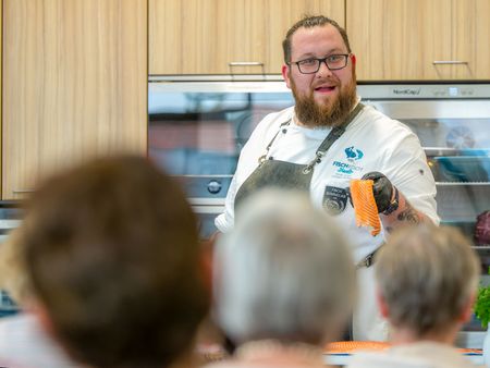 Kochshow im Fischkochstudio