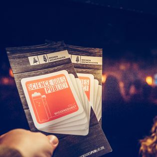 Flyer der Wissenschaftsreihe "Science goes Public"