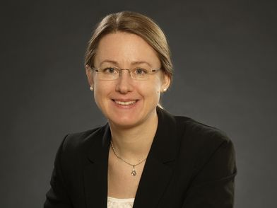 Dr. Julia Kahleyß leitet das Stadtarchiv und kann erklären, woher das Wissen unserer Stadt stammt.