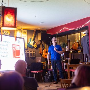 Ein Vortrag in einer Kneipe