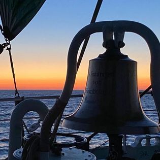 Die Schiffsglocke der Alexander von Humboldt II