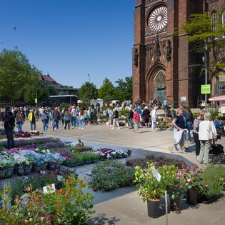 Platz vor der Großen Kirche