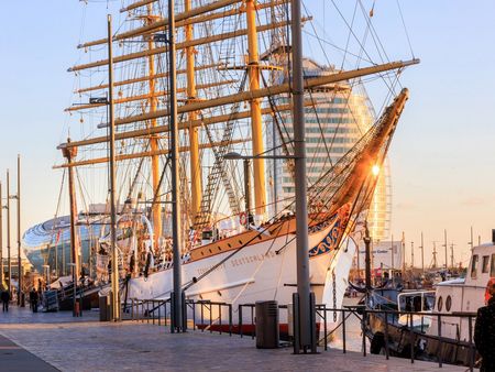 Die Schulschiff Deutschland an der Kaje im Neuen Hafen von Bremerhaven 