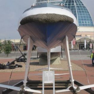 Ein altes Tragflügelboot im Museumshafen von Bremerhaven