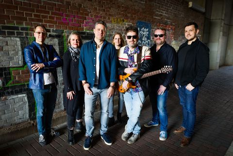 Die Band inToTos