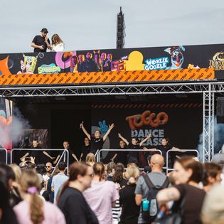 Die Bühne der TOGGO Tour 