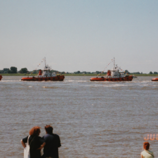 Sail 1995 - Schlepper auf der Weser