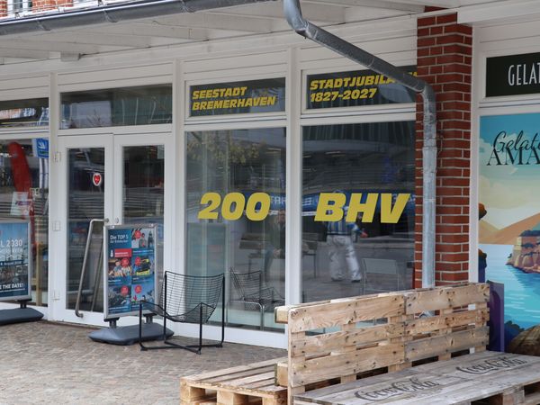 Hier werden Interessierte zu Förderanträgen und allen weiteren Fragen rund um das Stadtjubiläum vom Projektbüro ausführlich und individuell beraten
