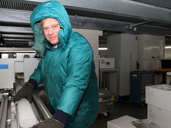 Lebt für die Eisforschung: der Glaziologe Dr. Frank Wilhelms.