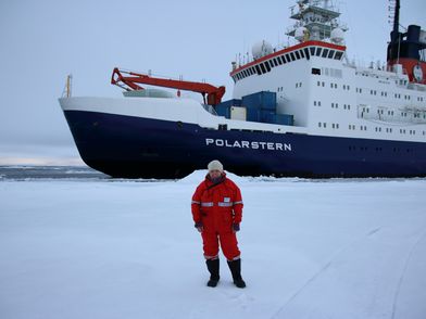 Sie bricht regelmäßig mit der „Polarstern“ auf und untersucht zwischen Grönland und Spitzbergen Veränderungen im Atlantischen Ozean. Jennifer Dannheim.