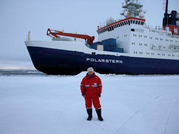 Sie bricht regelmäßig mit der „Polarstern“ auf und untersucht zwischen Grönland und Spitzbergen Veränderungen im Atlantischen Ozean. Jennifer Dannheim.
