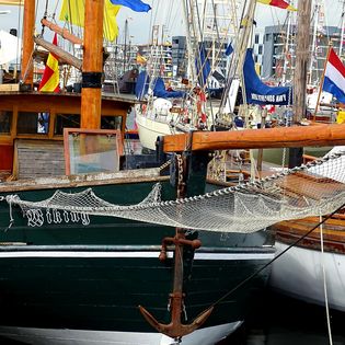 Die Wiking im Neuen Hafen