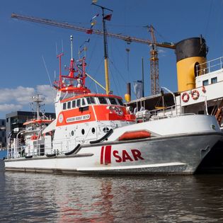 Hermann Rudolf Meyer, DGzRS, an der Kaje