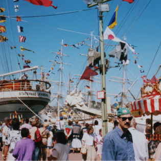 Sail 1995 - Schlendern an der Kaje