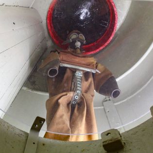 Ein alter Taucheranzug an Bord des U-Boots Wilhelm Bauer