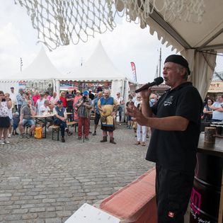 Programm bei den Matjestagen in Bremerhaven