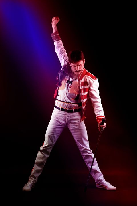 Frontman der Band MerQury