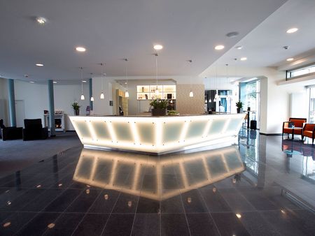 Rezeption im Nordsee Hotel City Bremerhaven