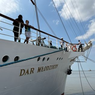 Das Vollschiff Dar Mlodziezy in Bremerhaven
