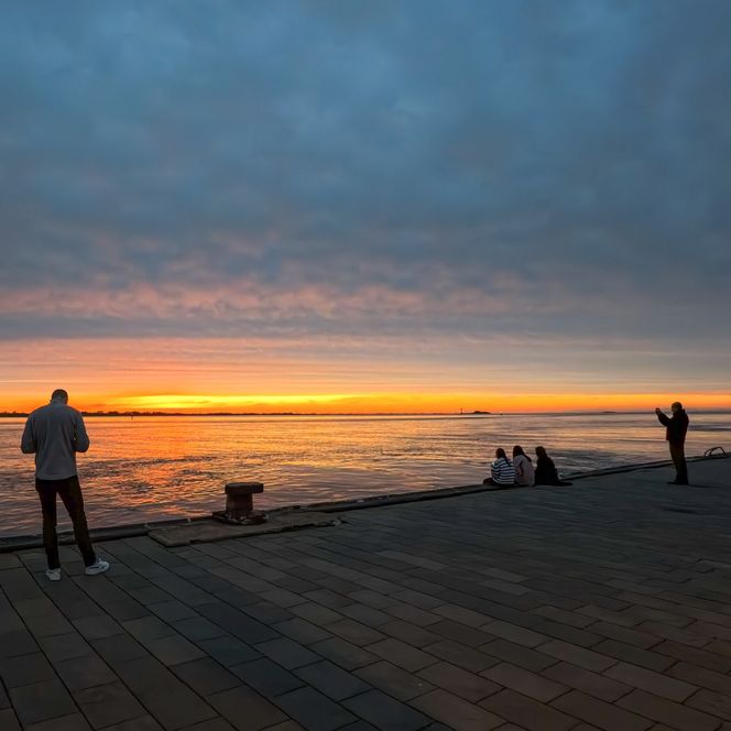 Sonnenuntergang über der Weser