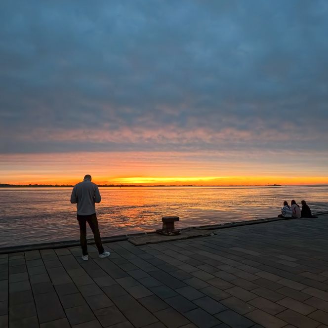 Sonnenuntergang über der Weser
